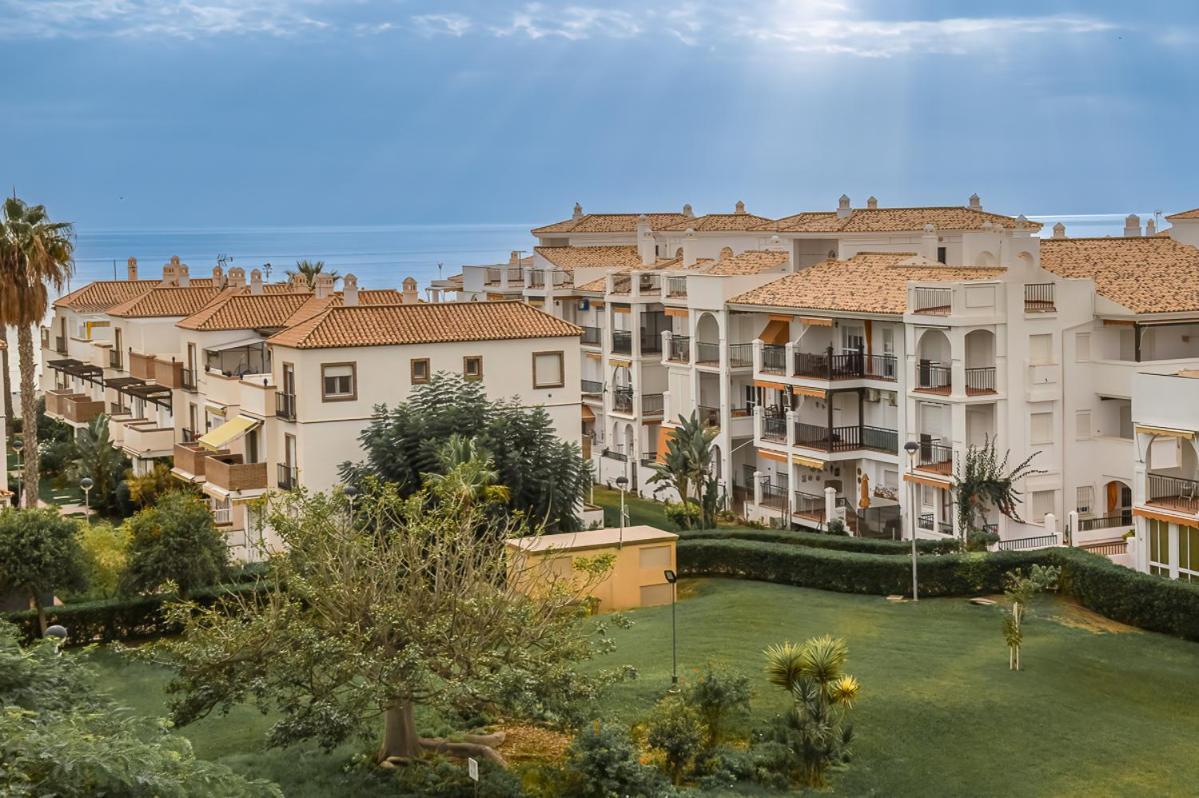 Andaluz Apartments - Laguna Beach Torrox Bagian luar foto